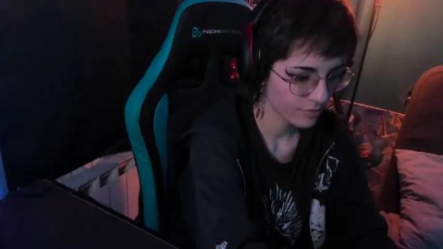 Image 2 of existenc3 Stream on Chaturbate on 18 months ago