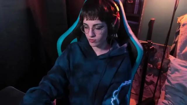 Image 7 of existenc3 Stream on Chaturbate on 17 months ago