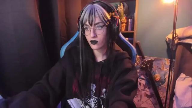Image 2 of existenc3 Stream on Chaturbate on 17 months ago