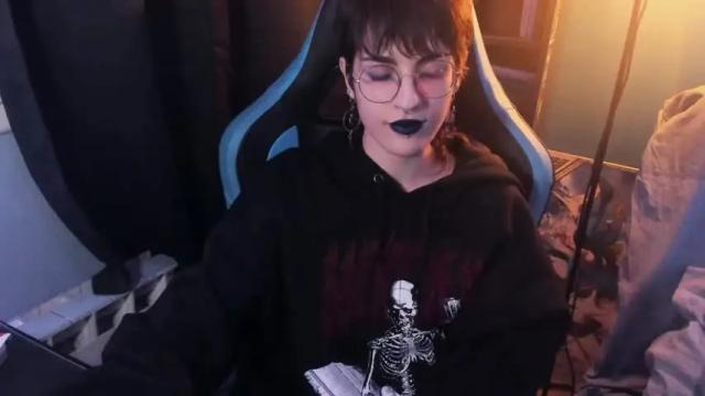 Image 12 of existenc3 Stream on Chaturbate on 17 months ago