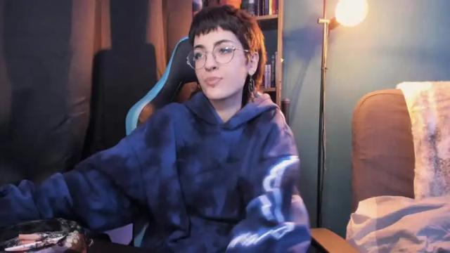 Image 12 of existenc3 Stream on Chaturbate on 14 months ago