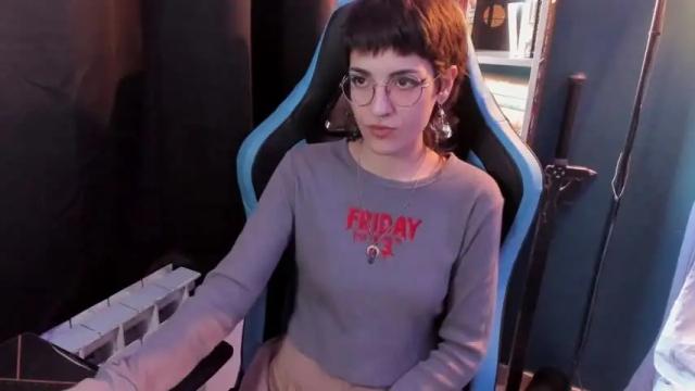 Image 6 of existenc3 Stream on Chaturbate on 14 months ago