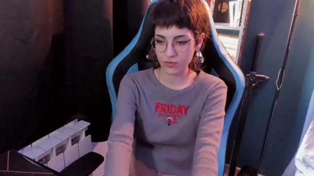 Image 7 of existenc3 Stream on Chaturbate on 14 months ago
