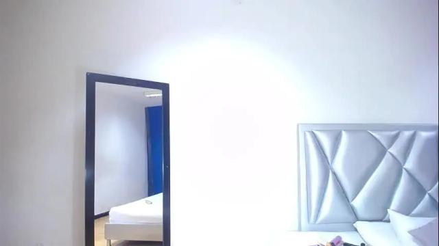 Image 10 of exotic_karmella Stream on Chaturbate on 16 days ago
