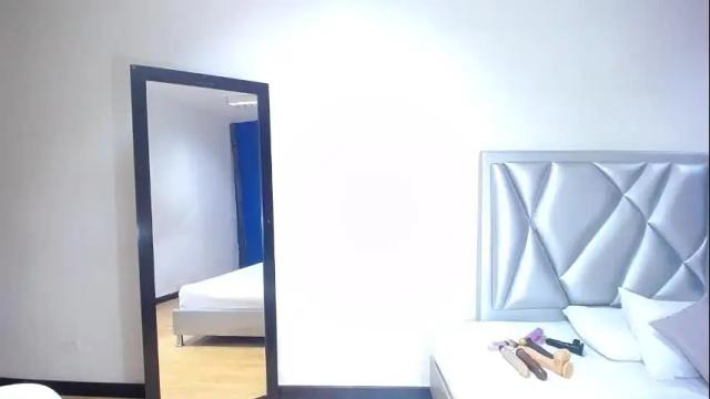Image 4 of exotic_karmella Stream on Chaturbate on 16 days ago