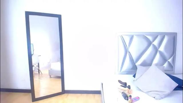 Image 2 of exotic_karmella Stream on Chaturbate on 1 month ago