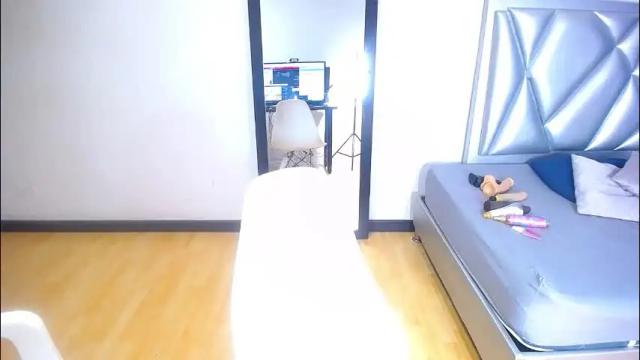 Image 2 of exotic_karmella Stream on Chaturbate on 21 days ago