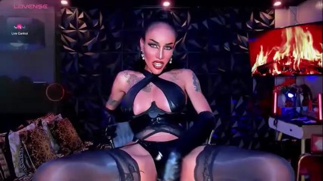 Image 4 of exoticalodia Stream on Chaturbate on 2 months ago