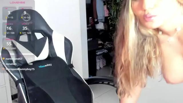 Image 10 of exoticcute Stream on Chaturbate on 1 month ago