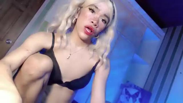 Image 4 of exotichugecock69 Stream on Chaturbate on 15 months ago