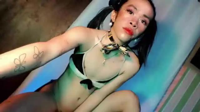 Image 11 of exotichugecock69 Stream on Chaturbate on 14 months ago
