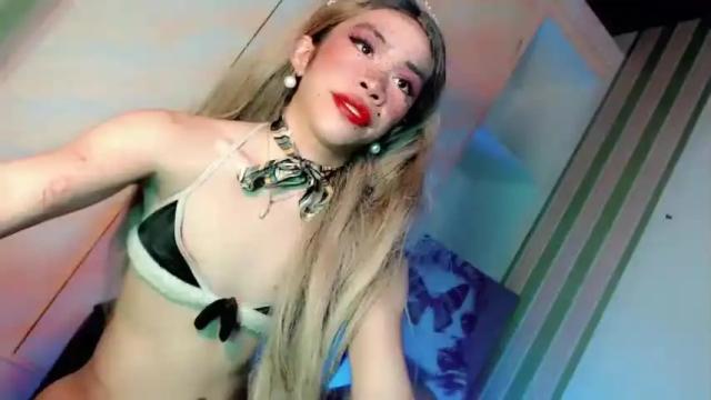 Image 2 of exotichugecock69 Stream on Chaturbate on 14 months ago
