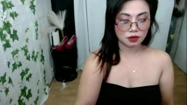 Image 4 of exoticrachel Stream on Chaturbate on 26 days ago