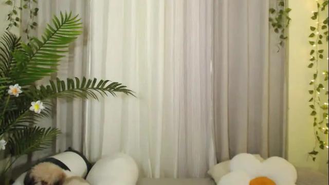 Image 4 of expensive_candyx Stream on Chaturbate on 2 days ago