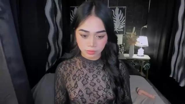 Image 10 of expensivets_chloe Stream on Chaturbate on 3 months ago