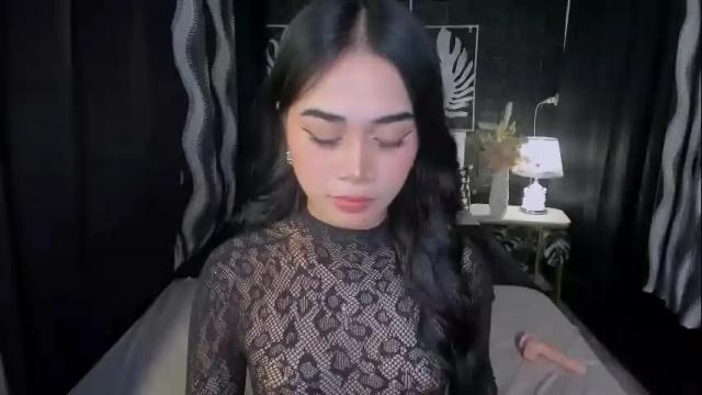 Image 6 of expensivets_chloe Stream on Chaturbate on 3 months ago