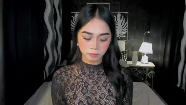 Image 10 of expensivets_chloe Stream on Chaturbate on 3 months ago