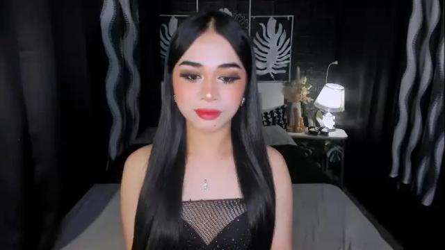 Image 10 of expensivets_chloe Stream on Chaturbate on 2 months ago