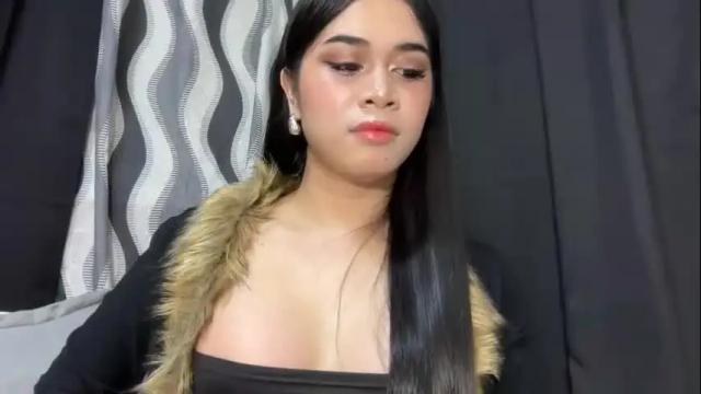 Image 2 of expensivets_chloe Stream on Chaturbate on 1 month ago