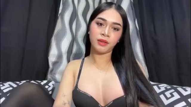 Image 6 of expensivets_chloe Stream on Chaturbate on 9 days ago
