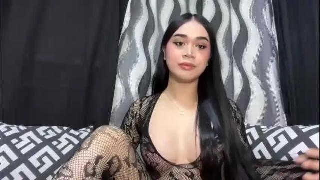 Image 6 of expensivets_chloe Stream on Chaturbate on 5 days ago