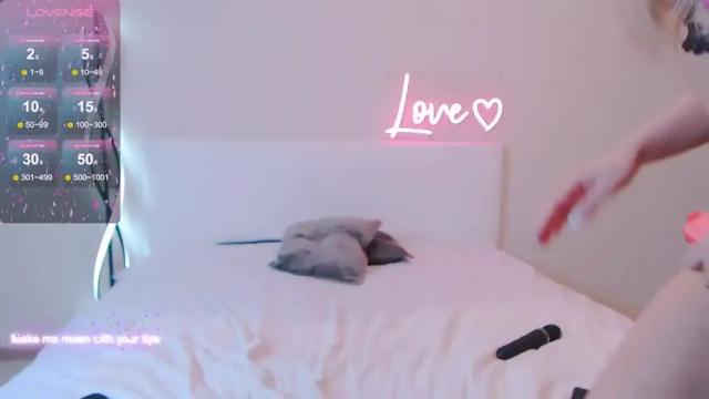 Image 3 of explosivestuff Stream on Chaturbate on 13 months ago