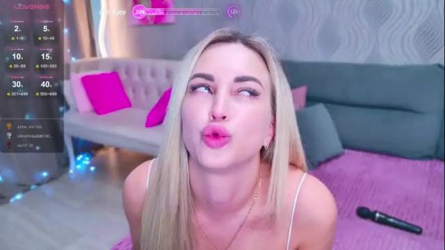 Image 3 of explosivestuff Stream on Chaturbate on 1 month ago