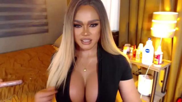 Image 10 of exquisite_diva Stream on Chaturbate on 15 months ago