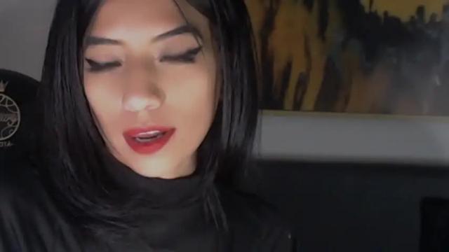 Image 2 of ey_im_simone Stream on Chaturbate on 15 months ago