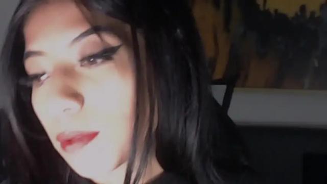 Image 3 of ey_im_simone Stream on Chaturbate on 15 months ago