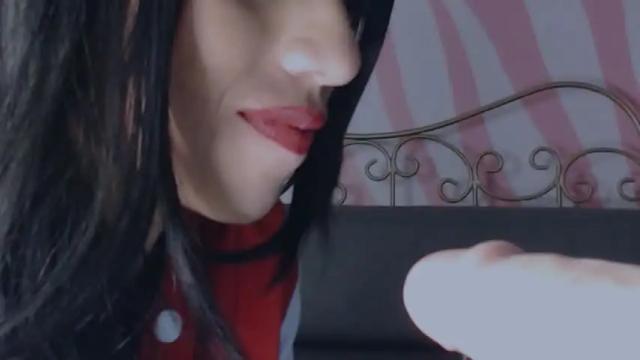 Image 12 of ey_im_simone Stream on Chaturbate on 14 months ago