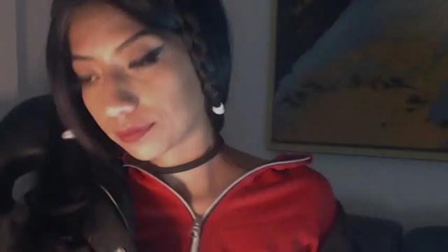 Image 2 of ey_im_simone Stream on Chaturbate on 14 months ago