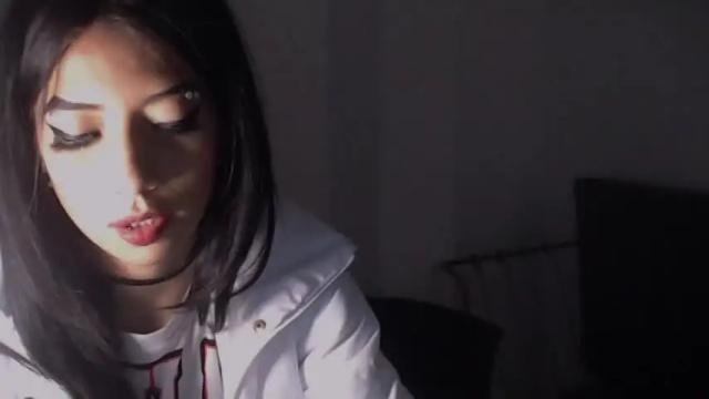 Thumbnail 1, ey_im_simone's Stream at Chaturbate, 13 months ago