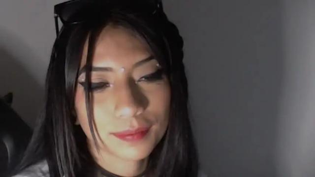 Thumbnail 1, ey_im_simone's Stream at Chaturbate, 13 months ago