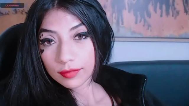 Image 7 of ey_im_simone Stream on Chaturbate on 13 months ago