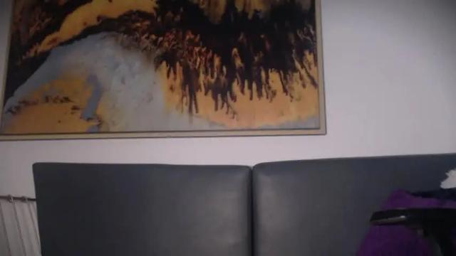 Image 3 of ey_im_simone Stream on Chaturbate on 13 months ago