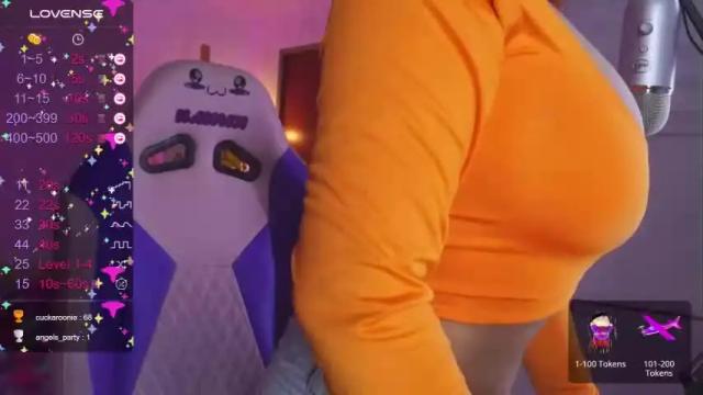 Image 12 of eyleen_24 Stream on Chaturbate on 21 months ago