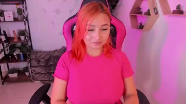 Image 7 of eyleen_24 Stream on Chaturbate on 27 months ago