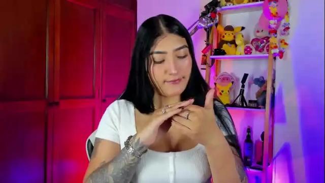 Image 4 of eymy_hadid_ Stream on Chaturbate on 2 months ago