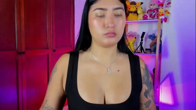 Image 2 of eymy_hadid_ Stream on Chaturbate on 2 months ago