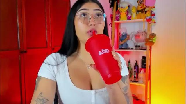 Image 7 of eymy_hadid_ Stream on Chaturbate on 1 month ago