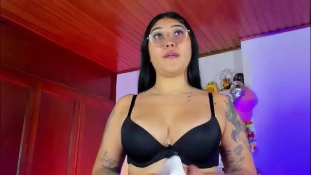 Image 3 of eymy_hadid_ Stream on Chaturbate on 1 month ago