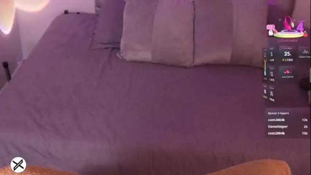 Image 10 of eyrarosee Stream on Chaturbate on 1 month ago