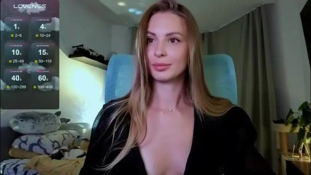 Image 3 of f1oraa Stream on Chaturbate on 1 month ago