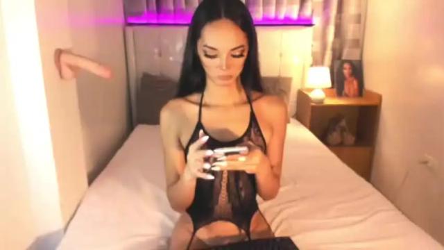 Image 8 of faelore_ Stream on Chaturbate on 13 months ago