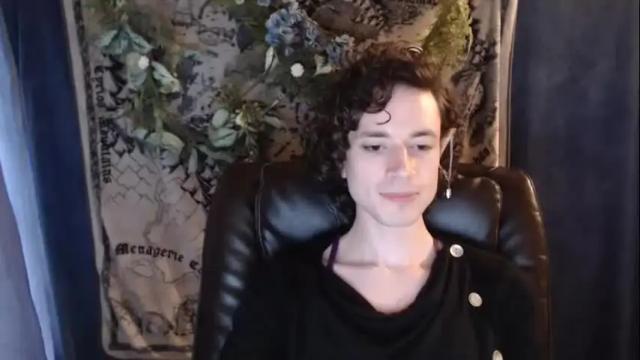 Image 8 of faetoy Stream on Chaturbate on 20 months ago