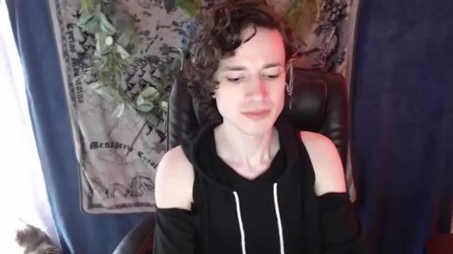 Image 3 of faetoy Stream on Chaturbate on 20 months ago