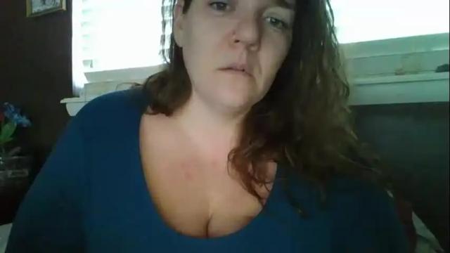 Image 2 of faidramae Stream on Chaturbate on 16 months ago