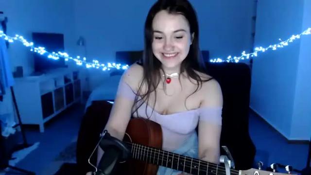 Image 8 of fairestsnowwhite Stream on Chaturbate on 12 months ago