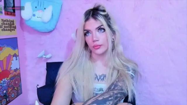 Image 10 of fairy_blonde Stream on Chaturbate on 16 months ago